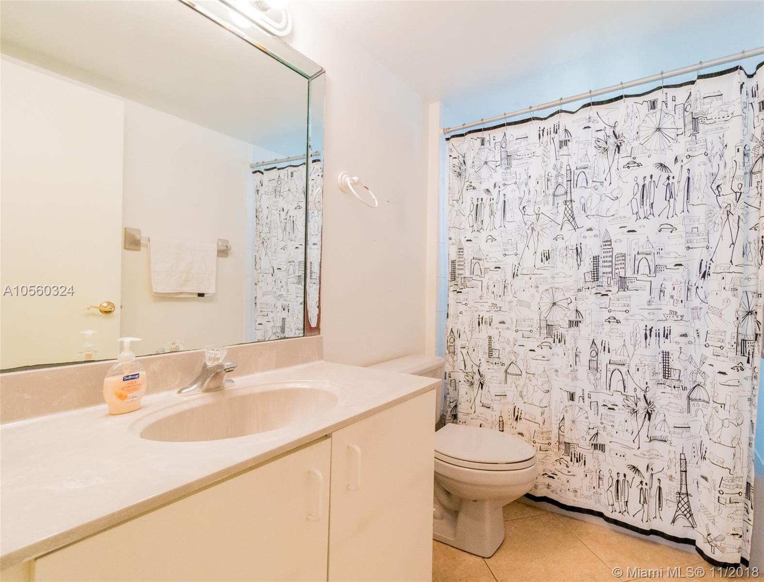 ESPRIT CONDO II - Residential Lease