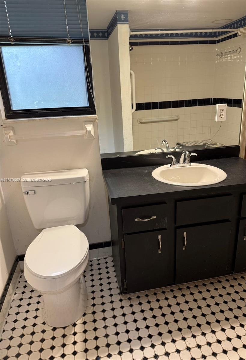 ROLLING HILLS UNIT 1 - Residential