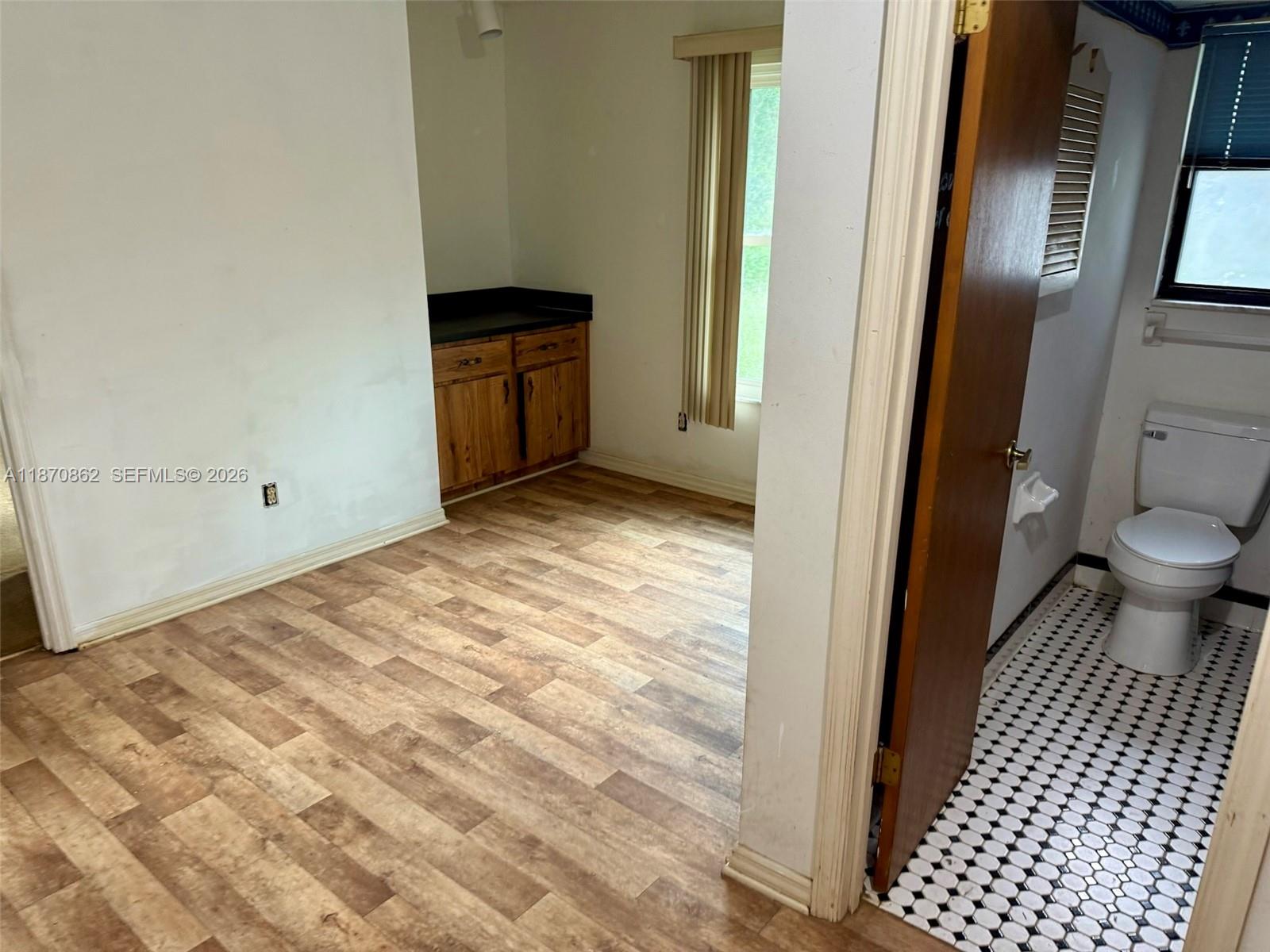 ROLLING HILLS UNIT 1 - Residential