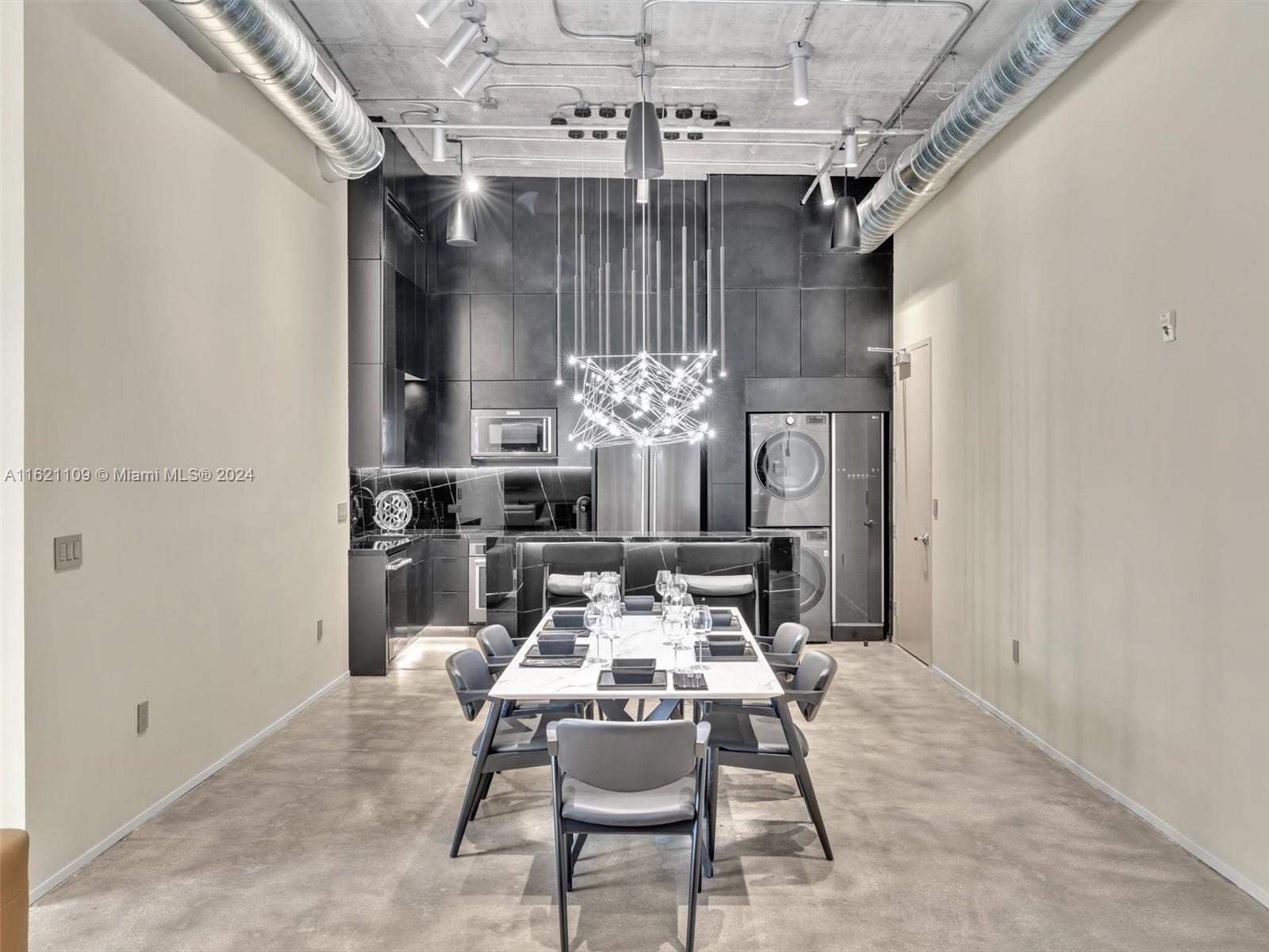 250 NW 23rd St 410