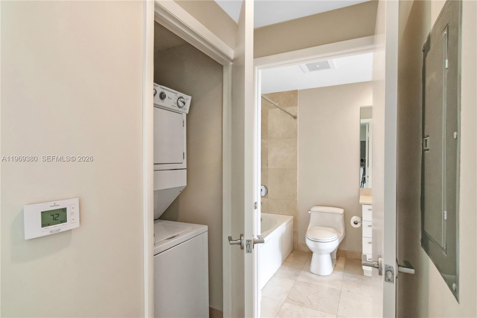 CITYPLACE SOUTH TOWER CON - Residential Lease