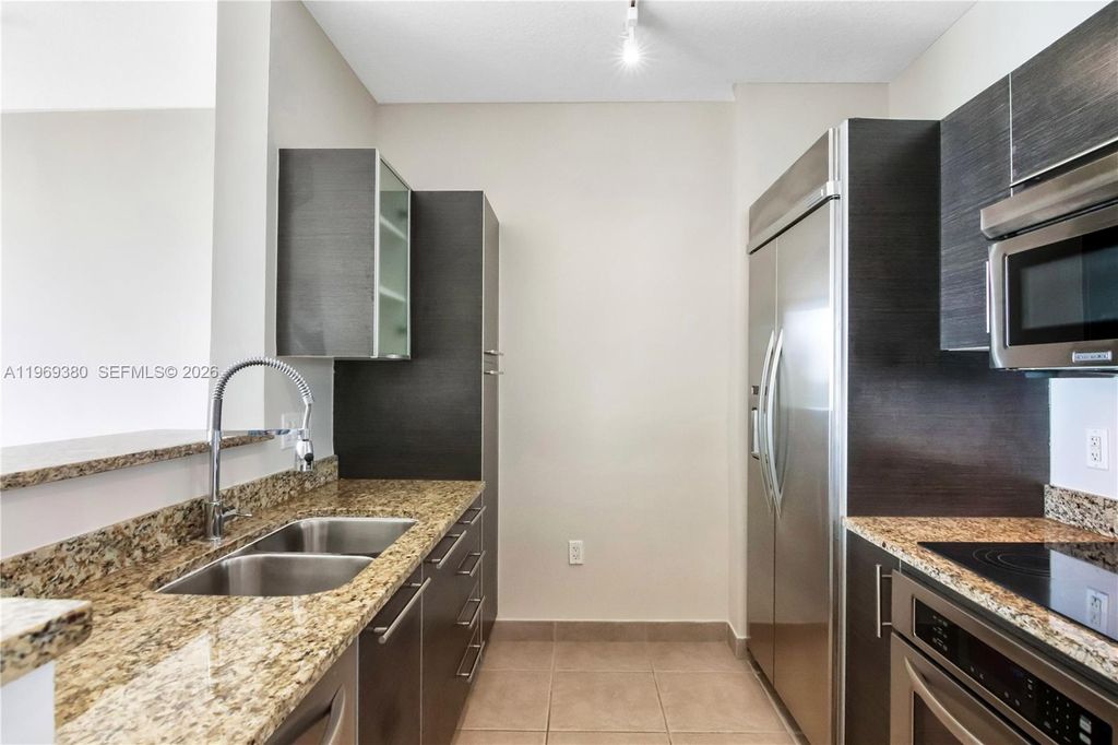 Photo of 550 Okeechobee Blvd #527, West Palm Beach, FL 33401 (MLS # A11969380)