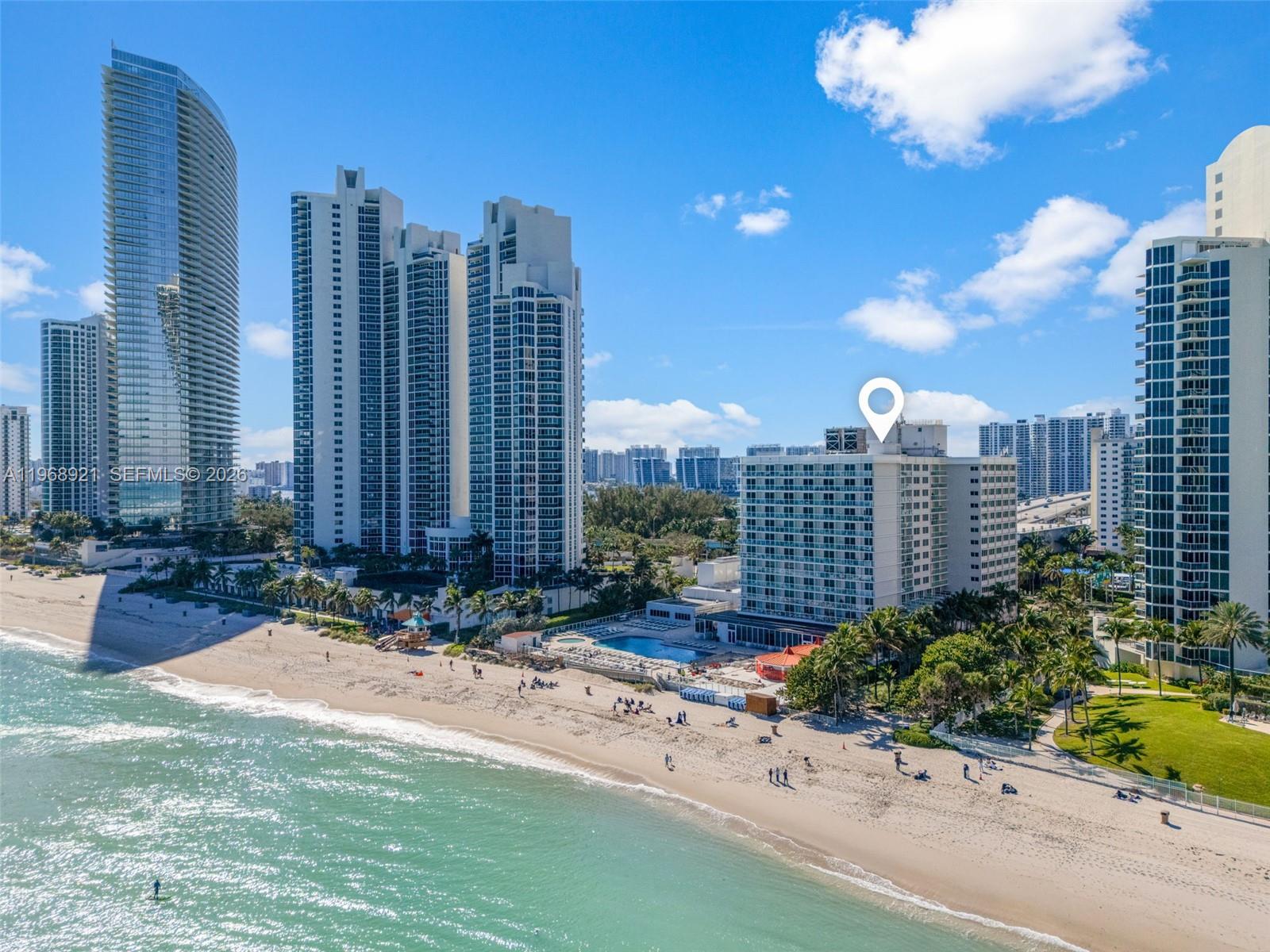 THE AVENTURA BEACH CLUB C - Residential