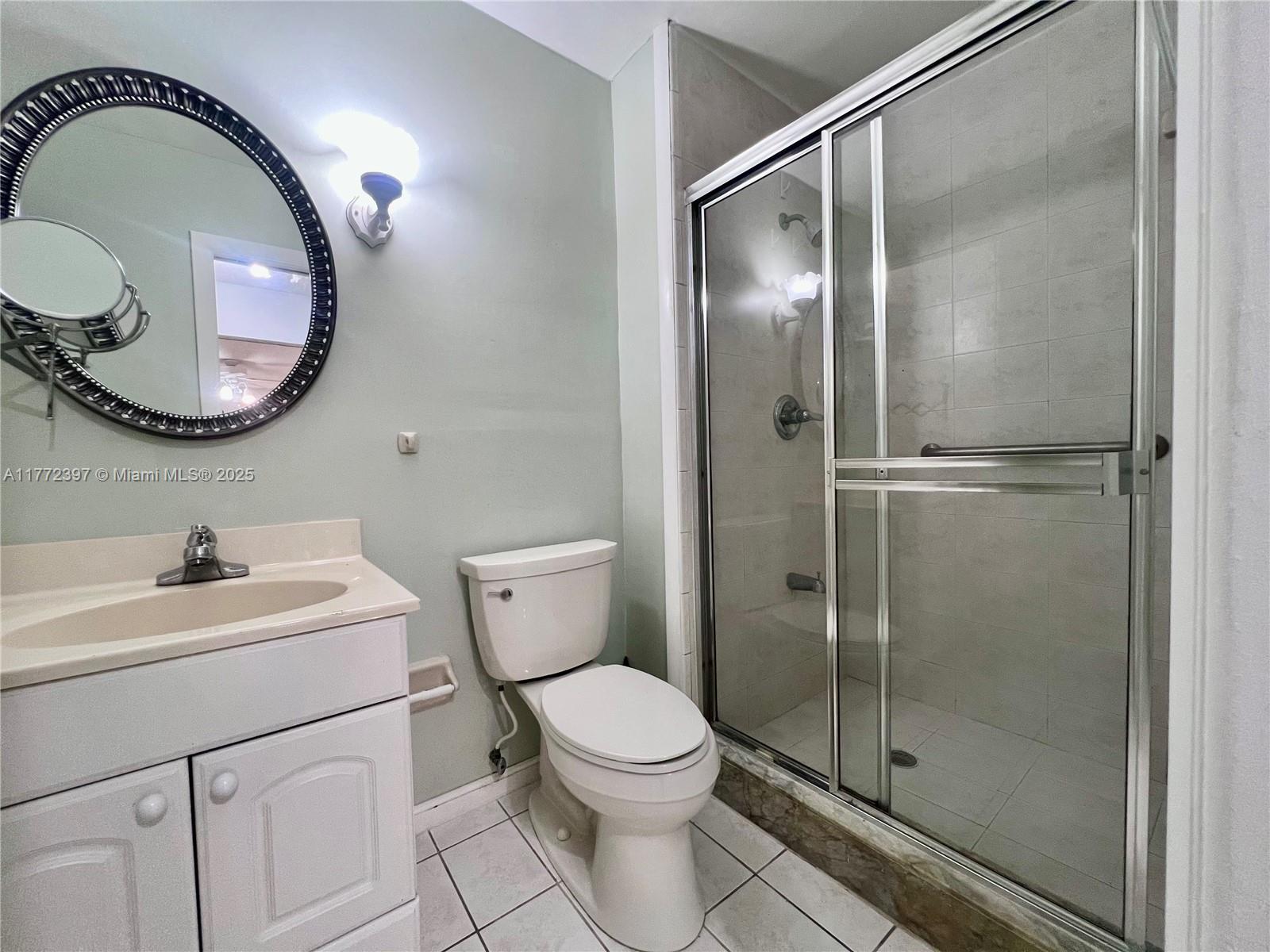 HOLLYWOOD GARDENS CONDOMI - Residential