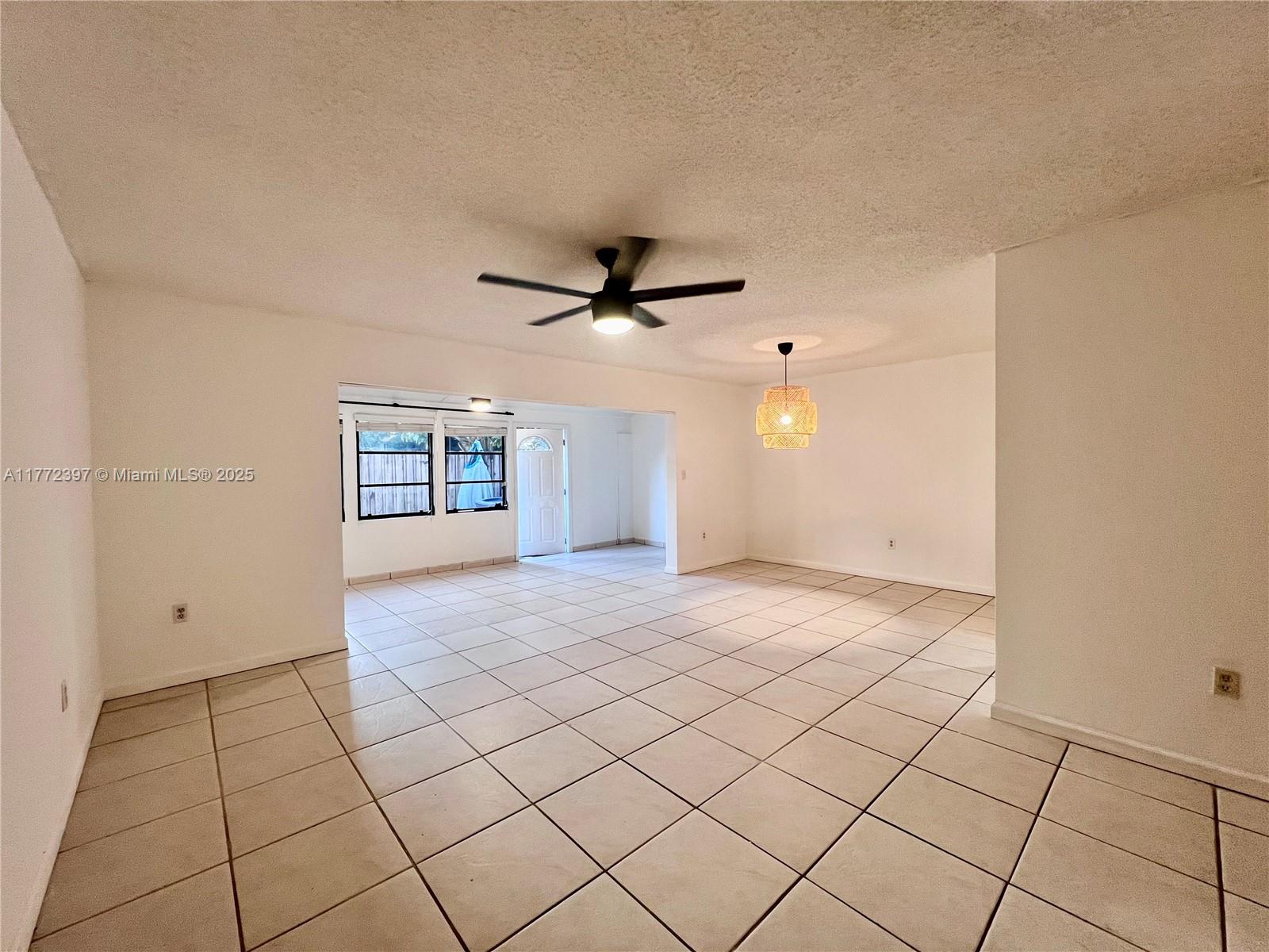 HOLLYWOOD GARDENS CONDOMI - Residential