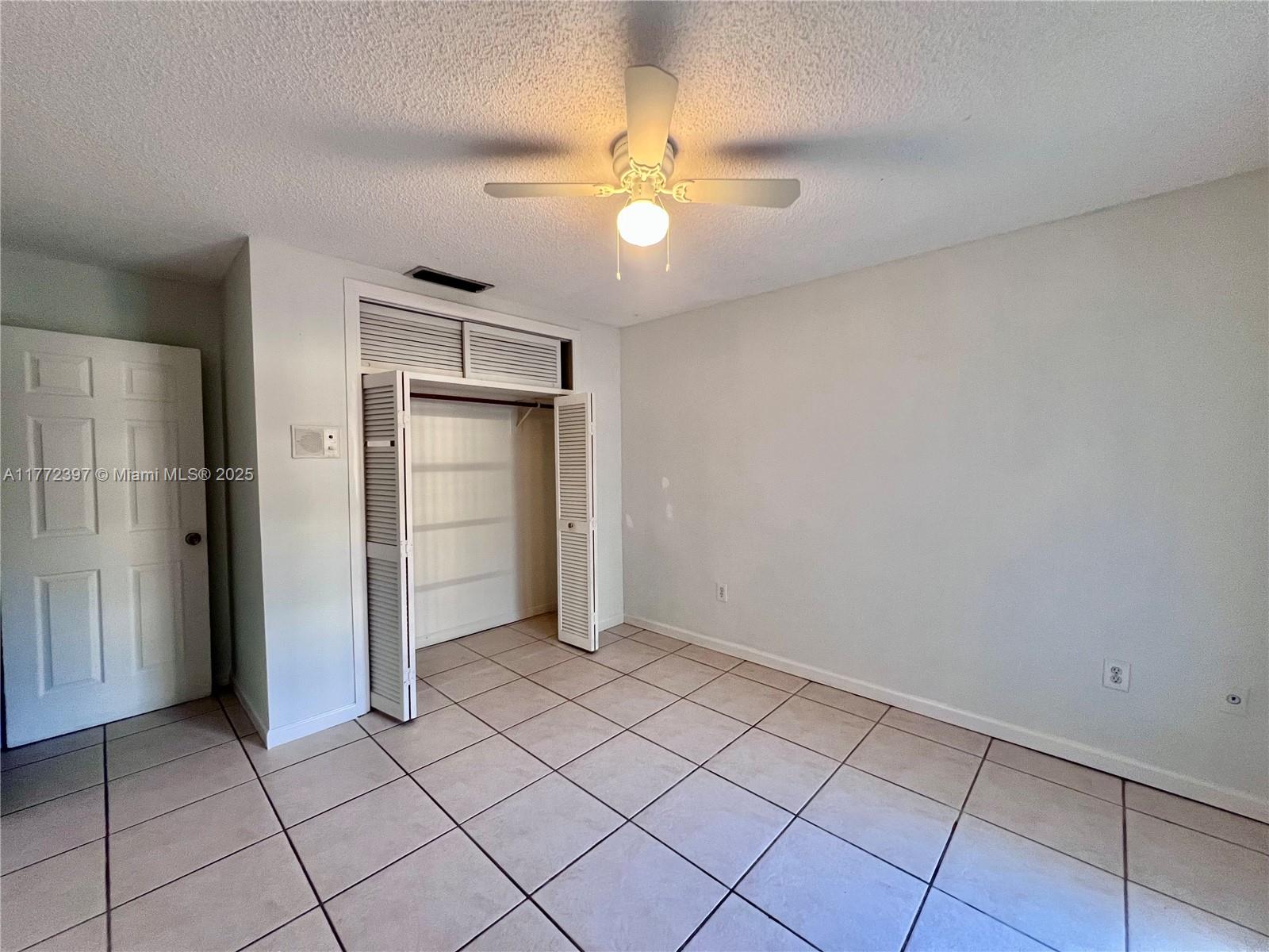 HOLLYWOOD GARDENS CONDOMI - Residential