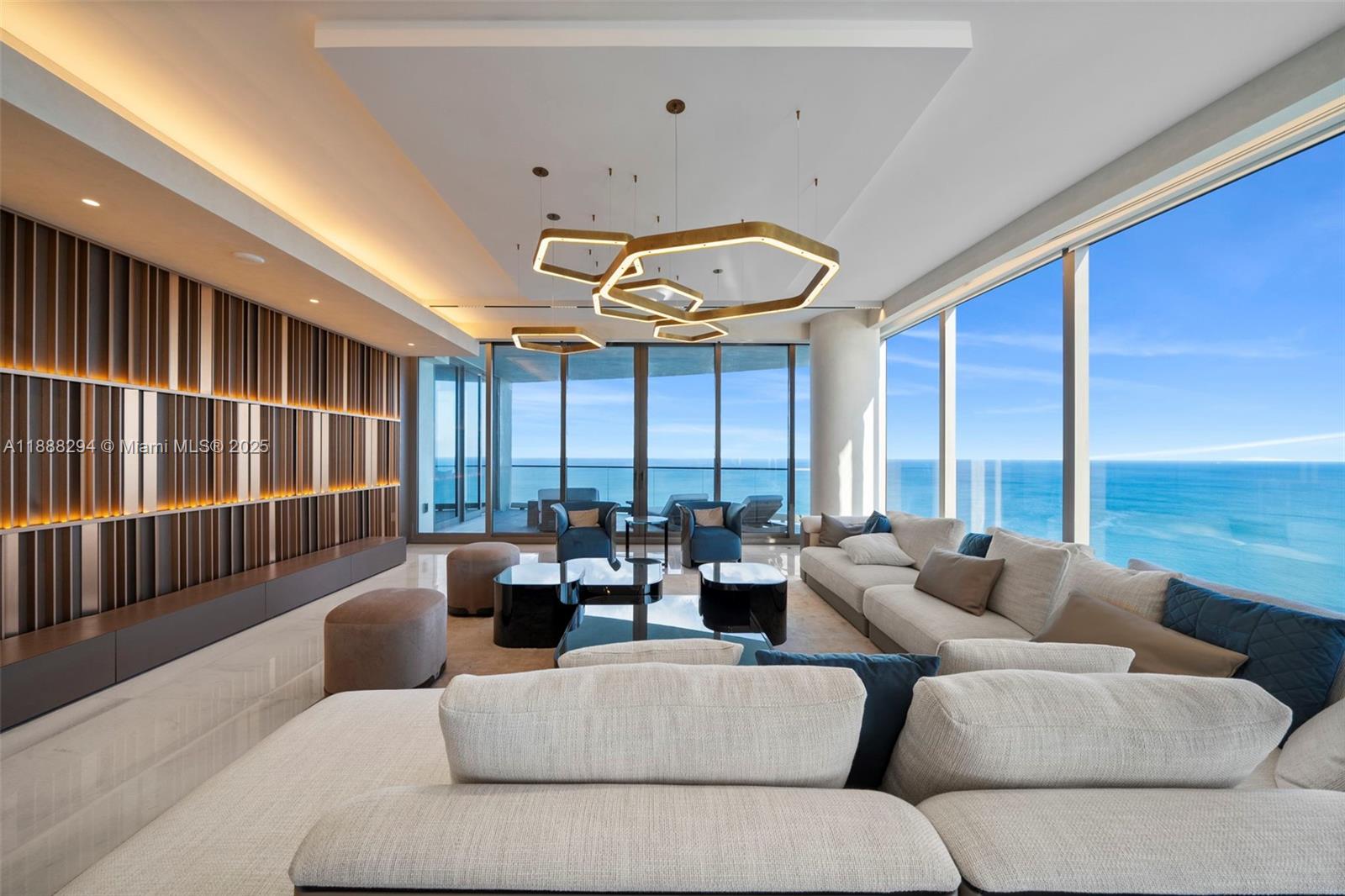 NORTH BISCAYNE BEACH AMEN - Residential