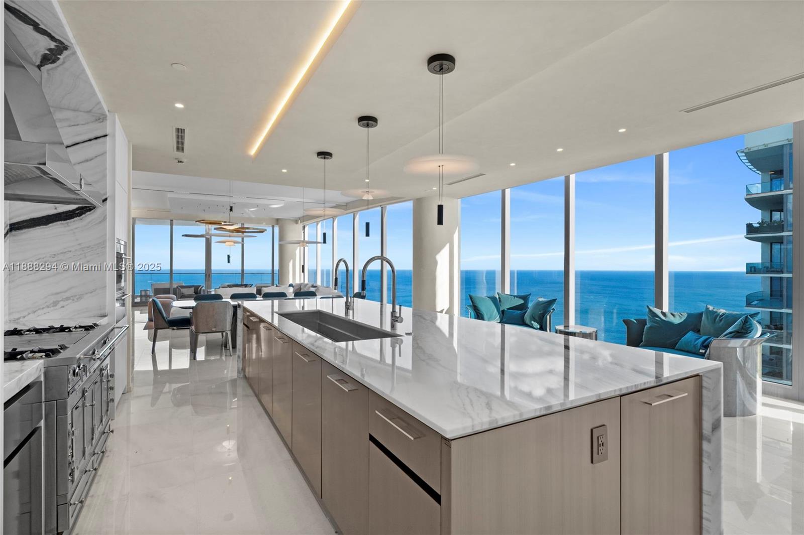 NORTH BISCAYNE BEACH AMEN - Residential