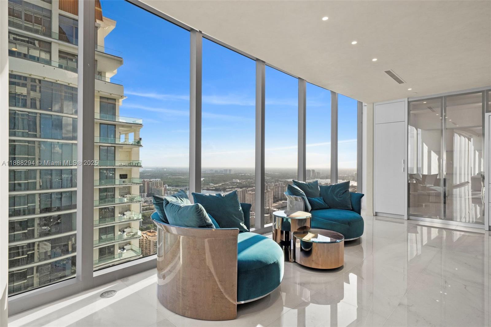 NORTH BISCAYNE BEACH AMEN - Residential