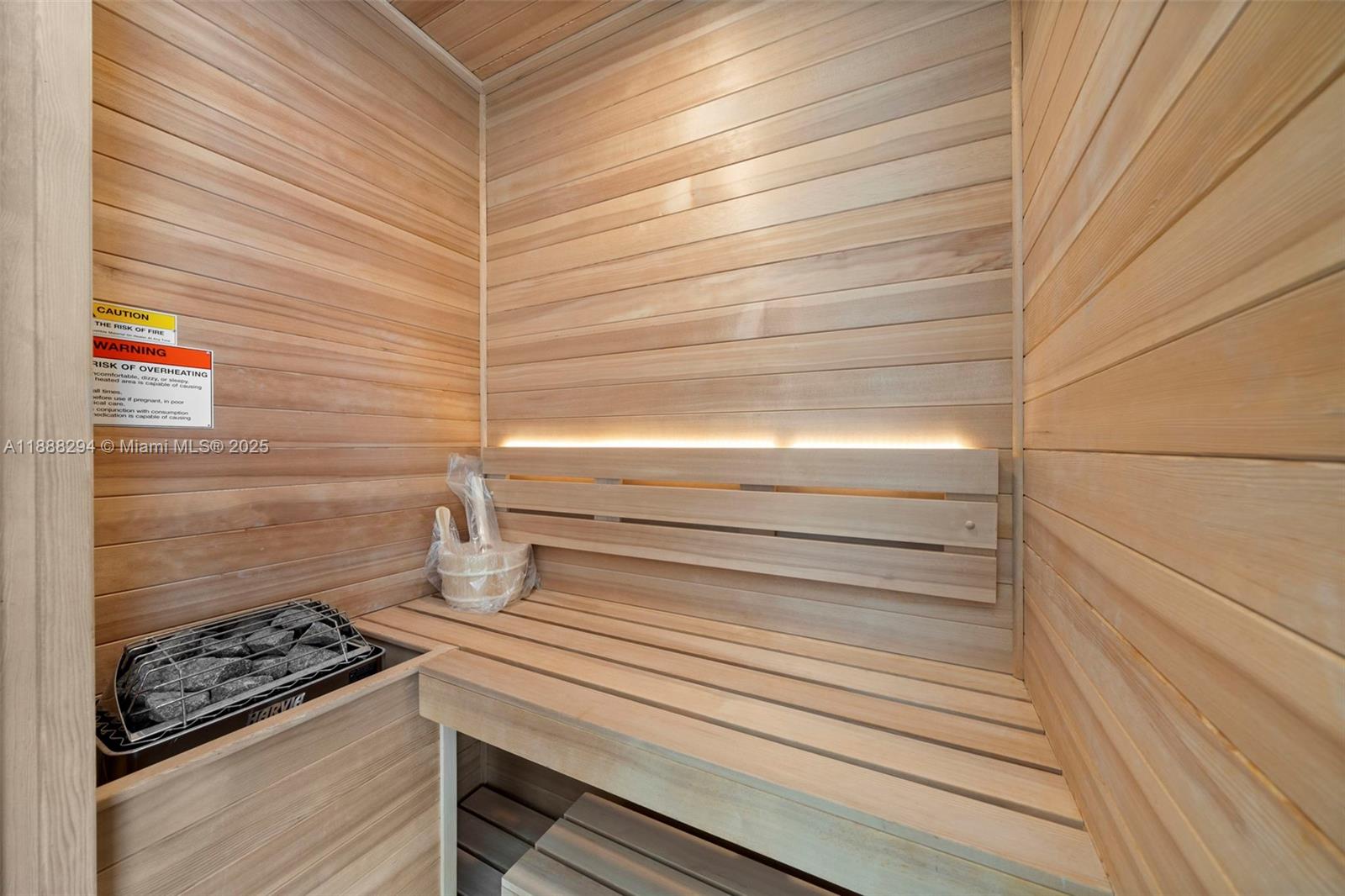 NORTH BISCAYNE BEACH AMEN - Residential