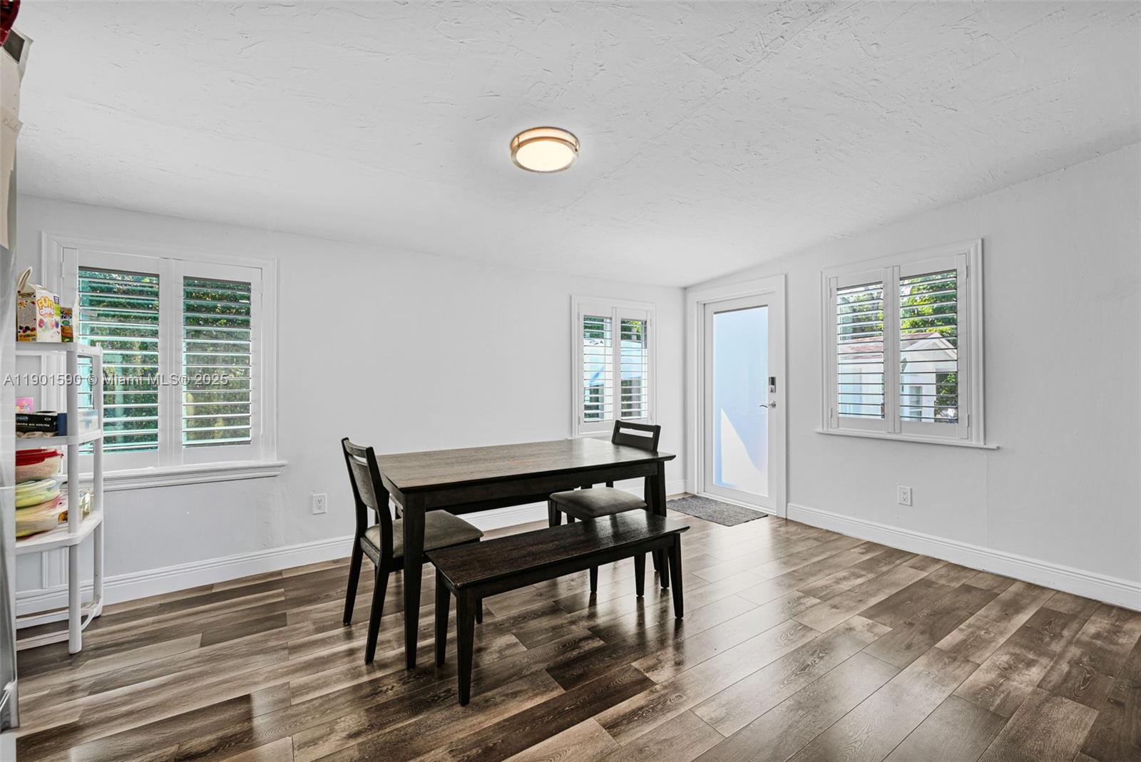 RIVIERA ESTS - Residential