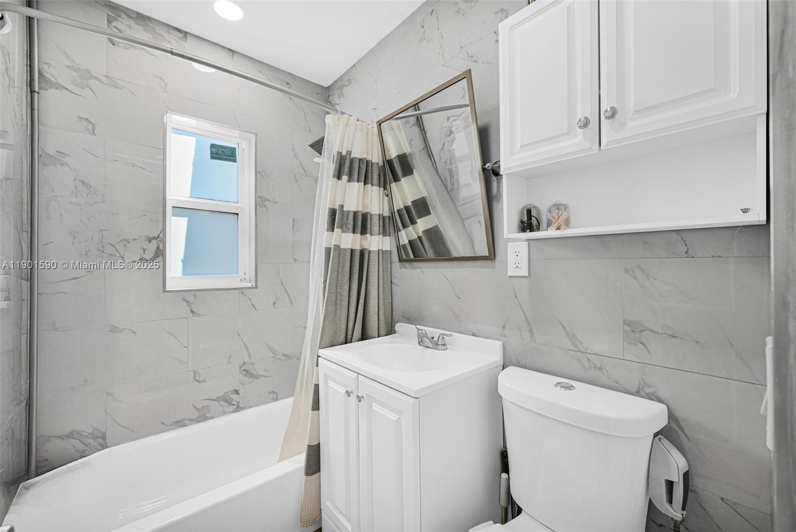 RIVIERA ESTS - Residential