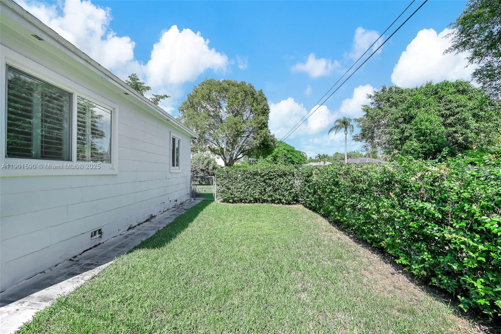 RIVIERA ESTS - Residential