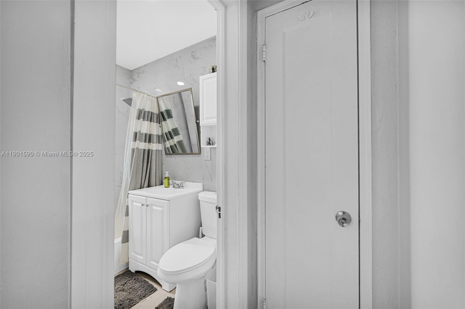 RIVIERA ESTS - Residential