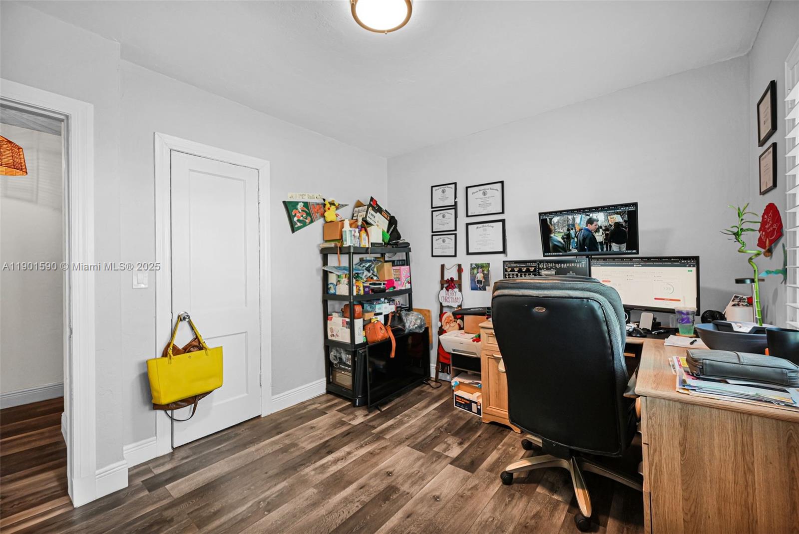 RIVIERA ESTS - Residential