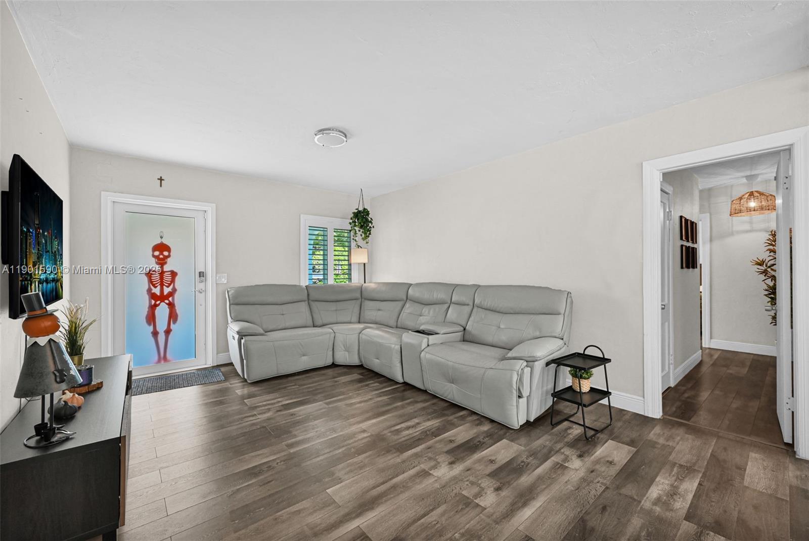 RIVIERA ESTS - Residential