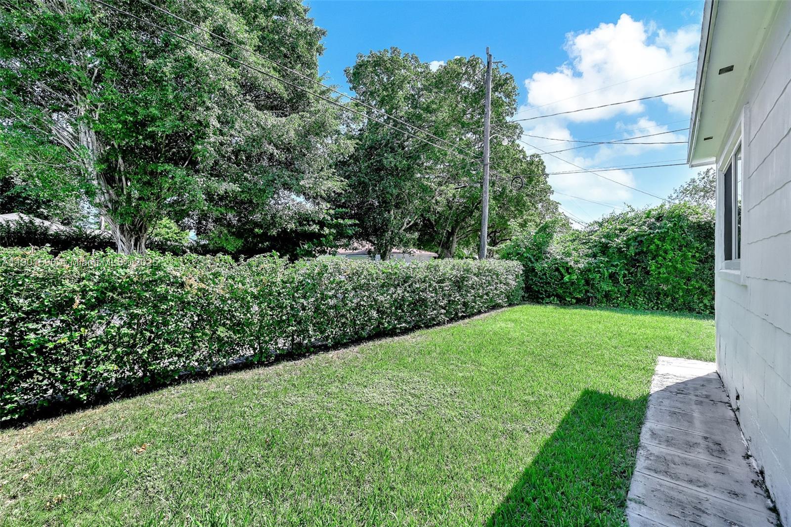 RIVIERA ESTS - Residential