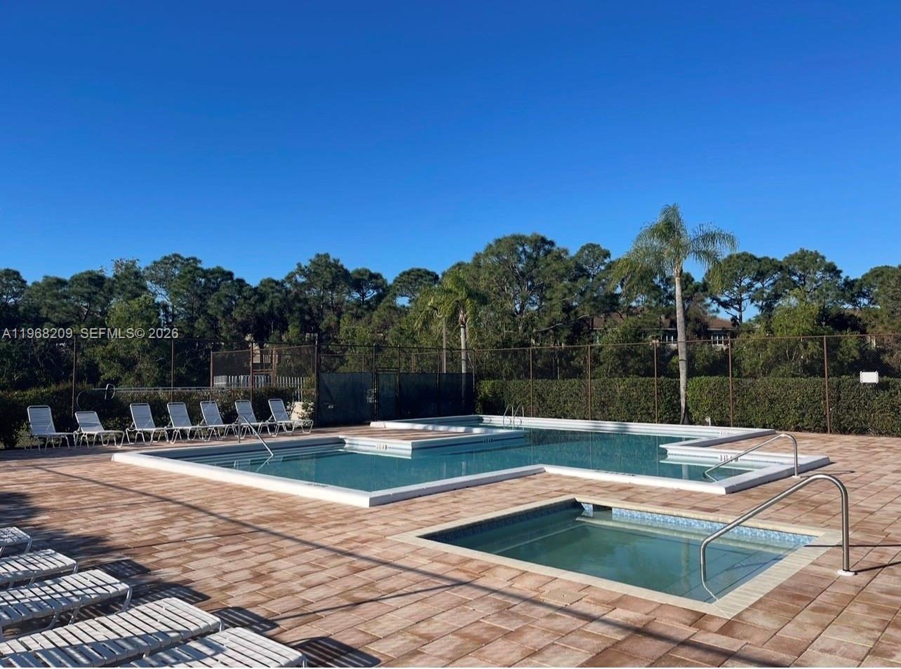 JAMESTOWN AT HERITAGE RID - Residential