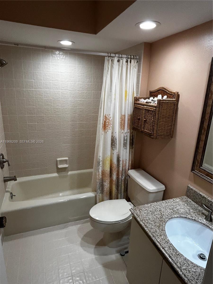 JAMESTOWN AT HERITAGE RID - Residential