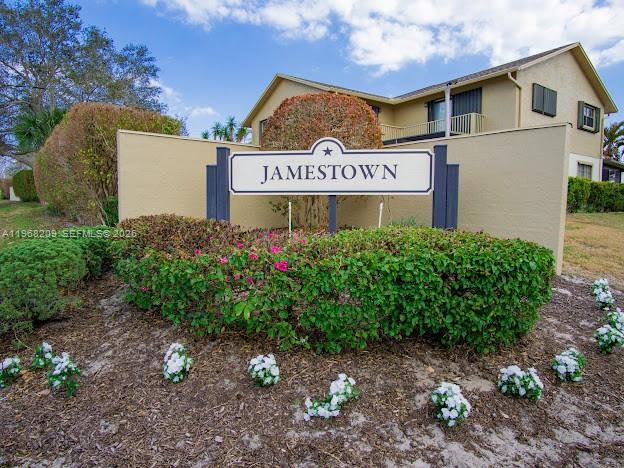 JAMESTOWN AT HERITAGE RID - Residential