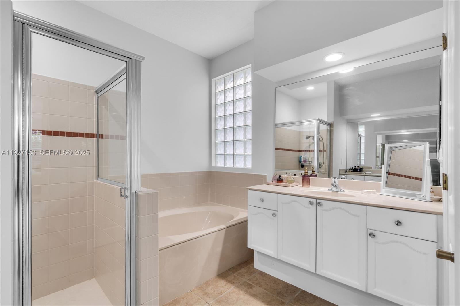 SABAL LAKES PH 4 - Residential