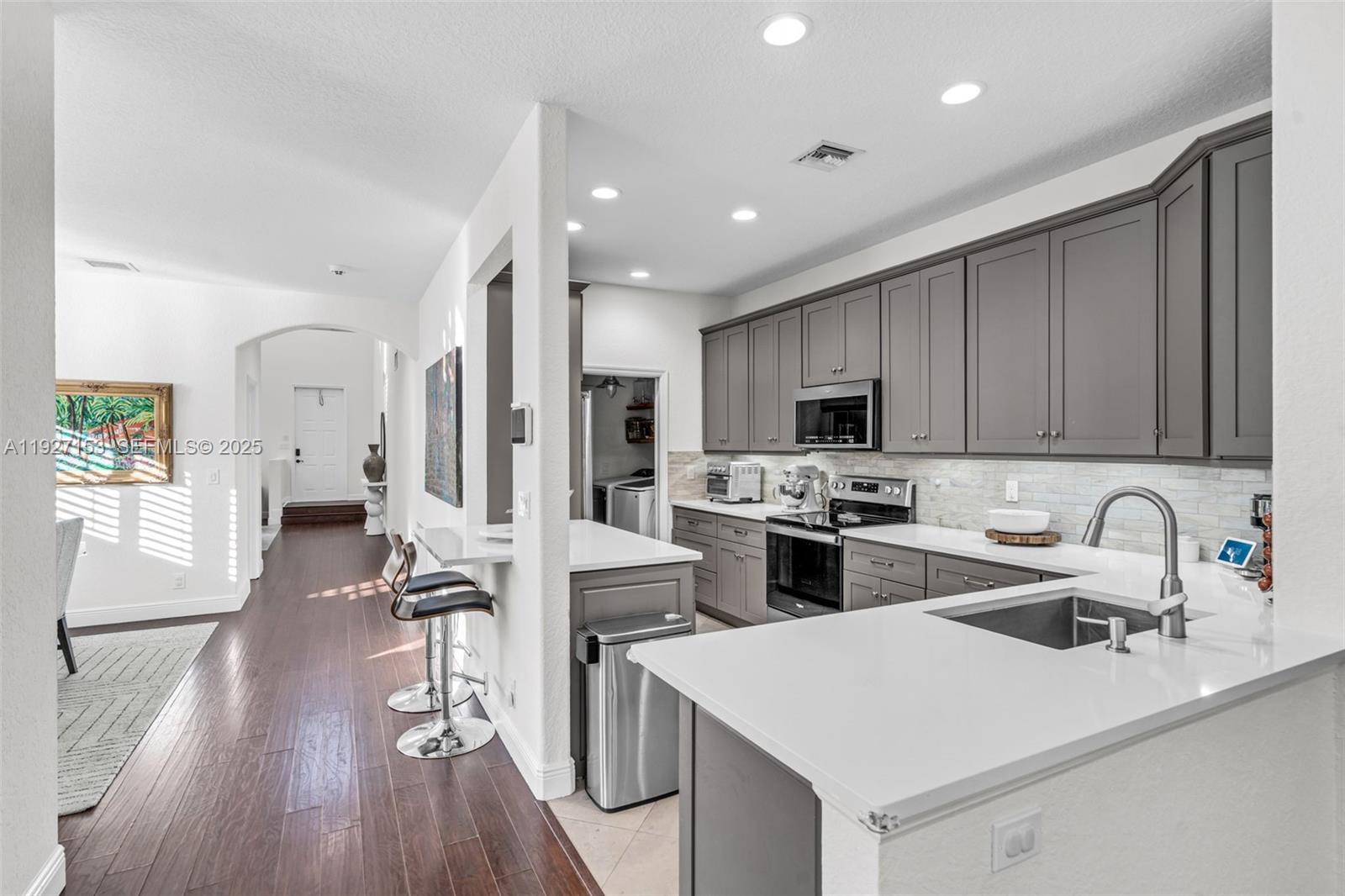 SABAL LAKES PH 4 - Residential