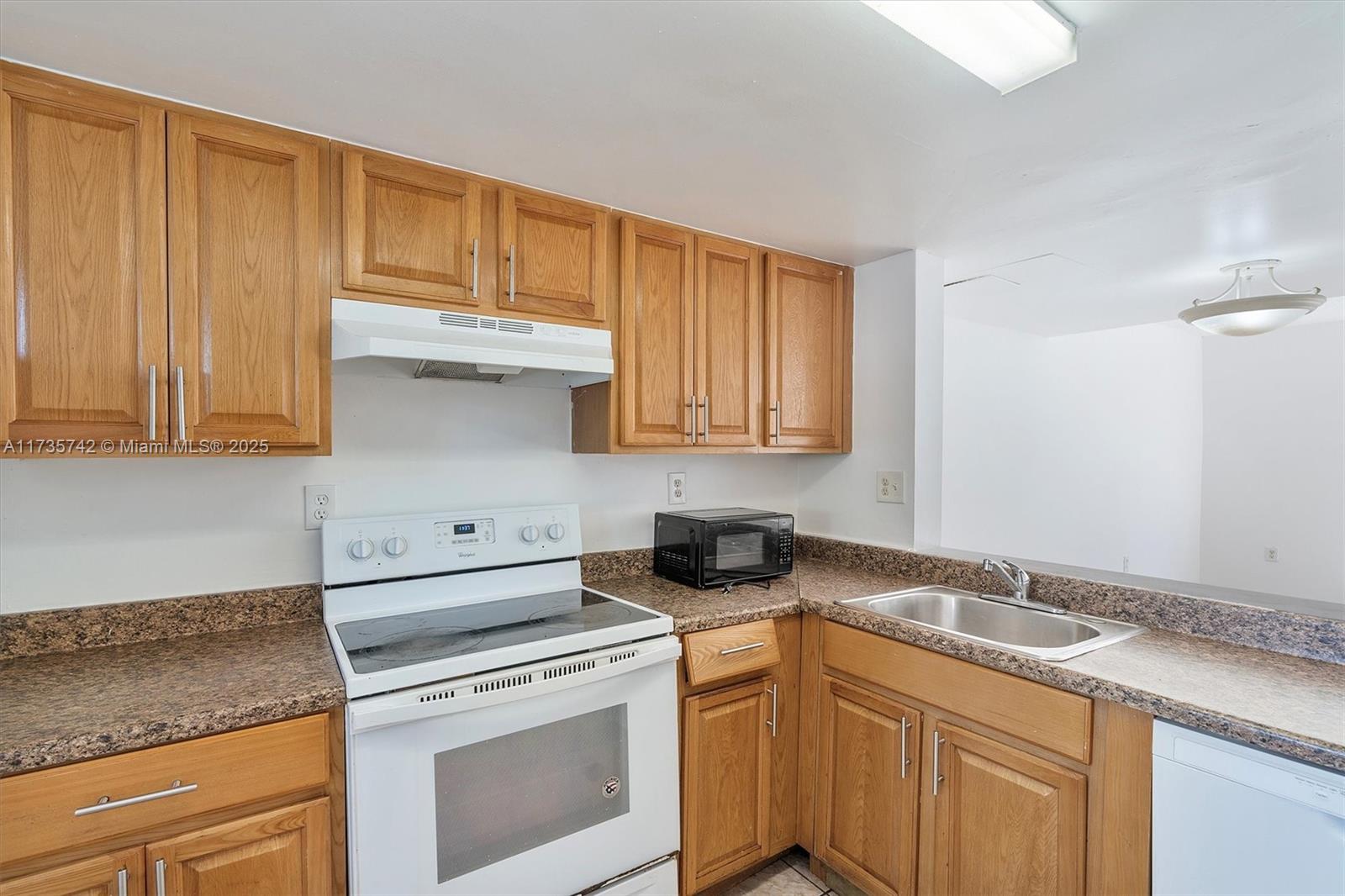 FOREST GREEN CONDO - Residential