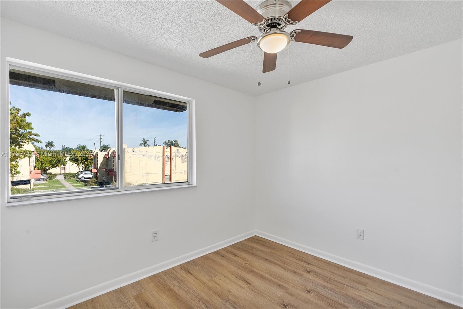 FOREST GREEN CONDO - Residential