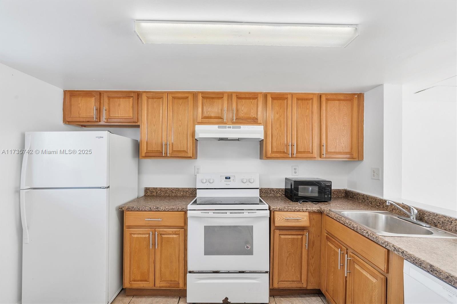 FOREST GREEN CONDO - Residential