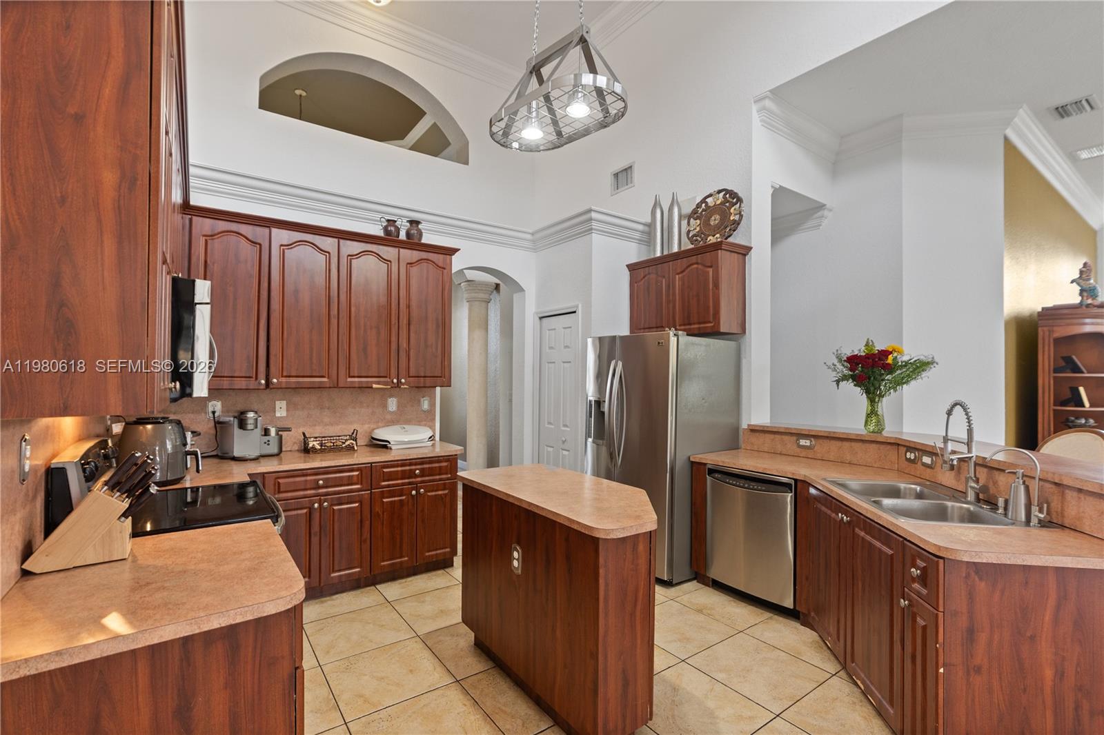 RENAISSANCE RANCHES - Residential