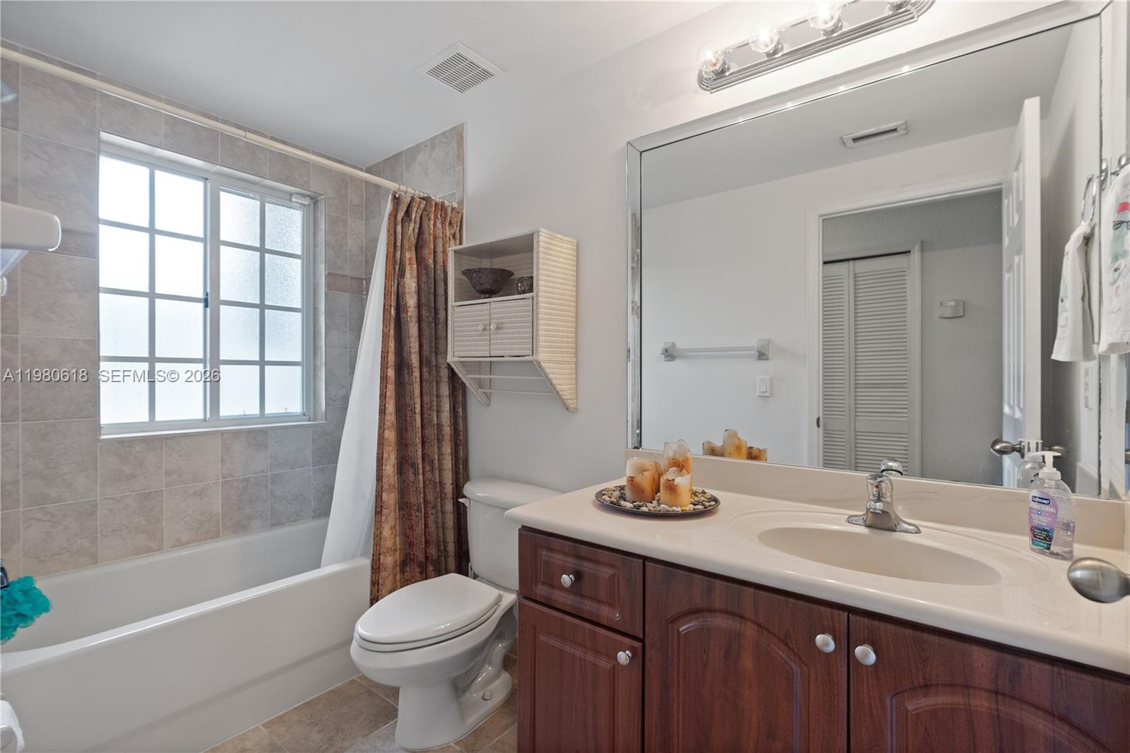 RENAISSANCE RANCHES - Residential