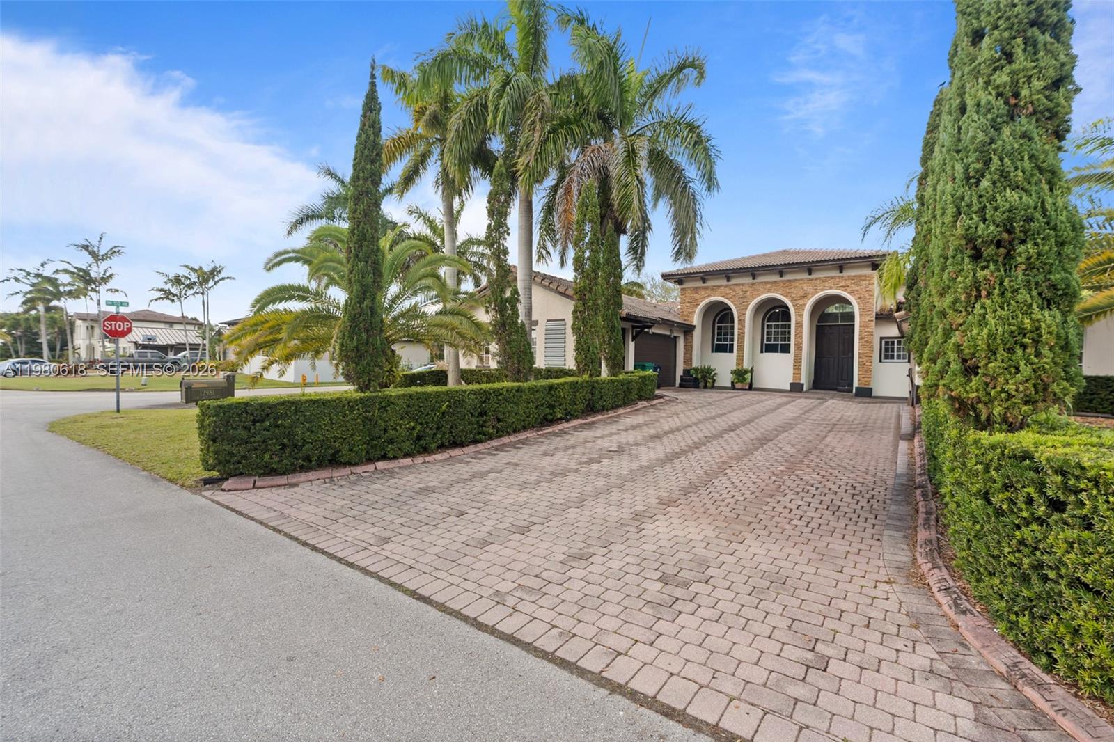 RENAISSANCE RANCHES - Residential