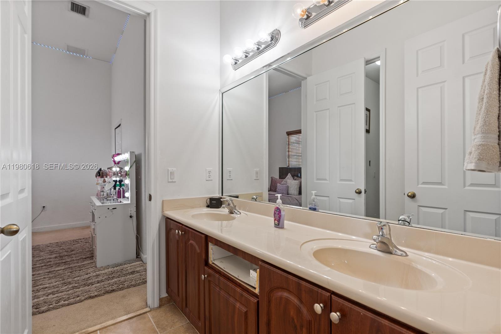 RENAISSANCE RANCHES - Residential