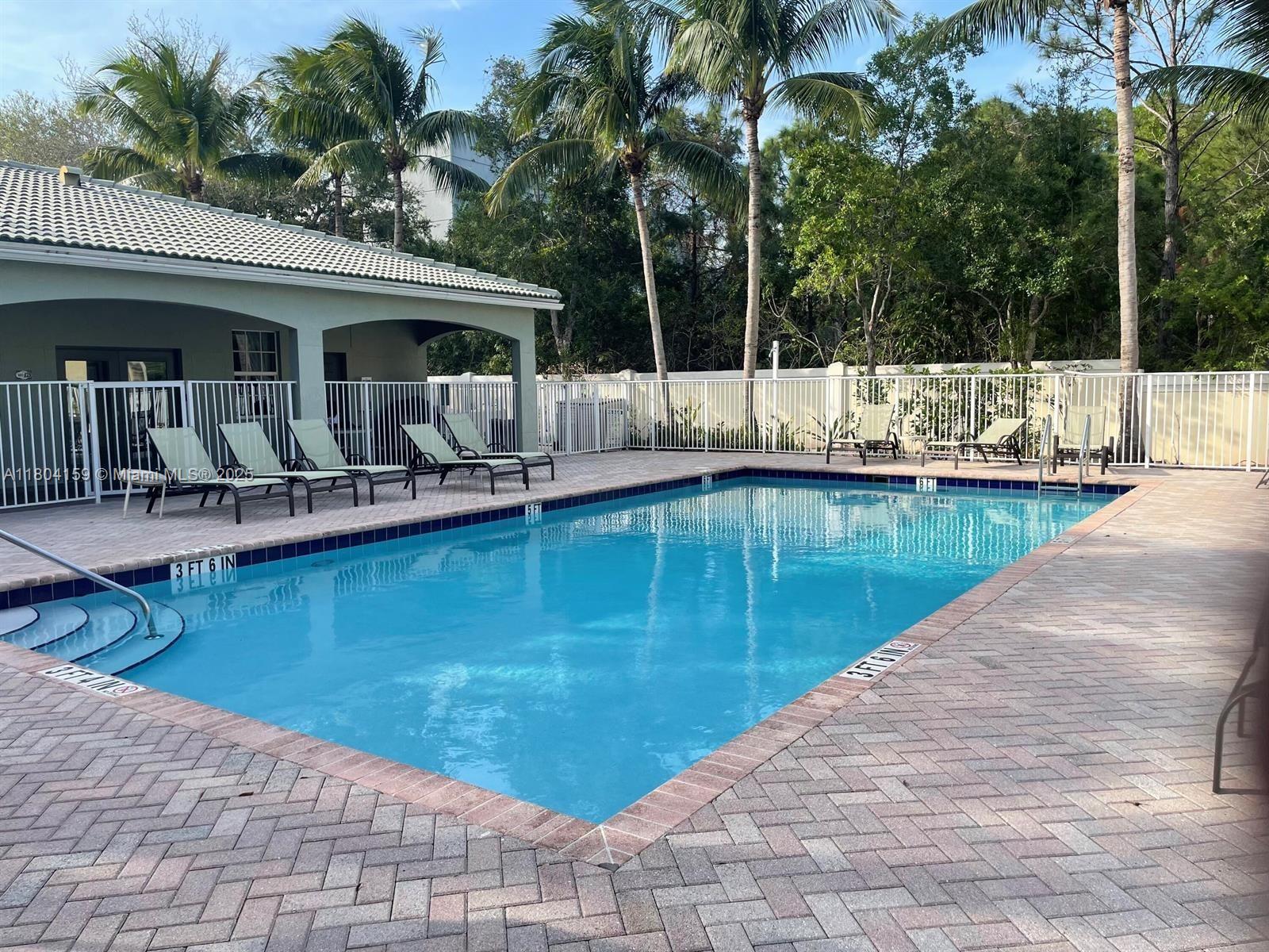 FAIRFIELD GARDENS - Residential Lease