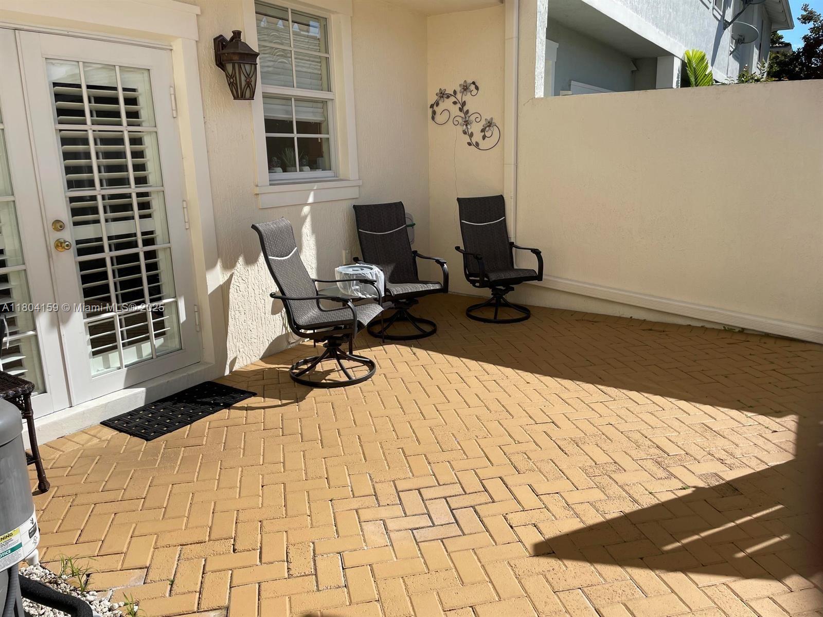 FAIRFIELD GARDENS - Residential Lease