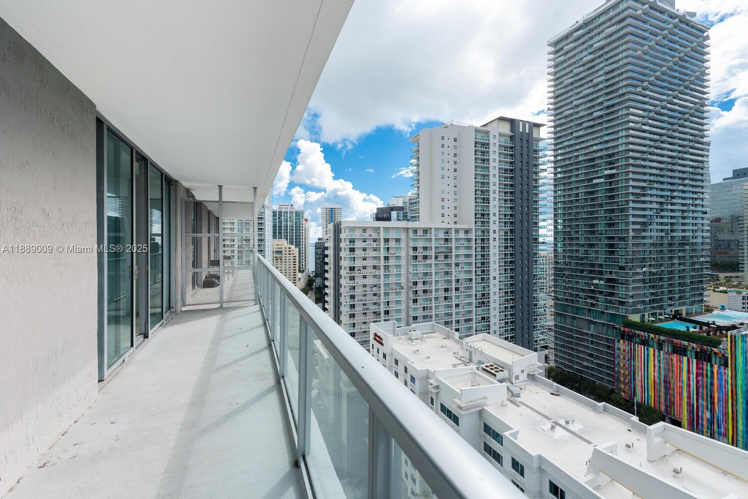 79 SW 12th St 2605-S