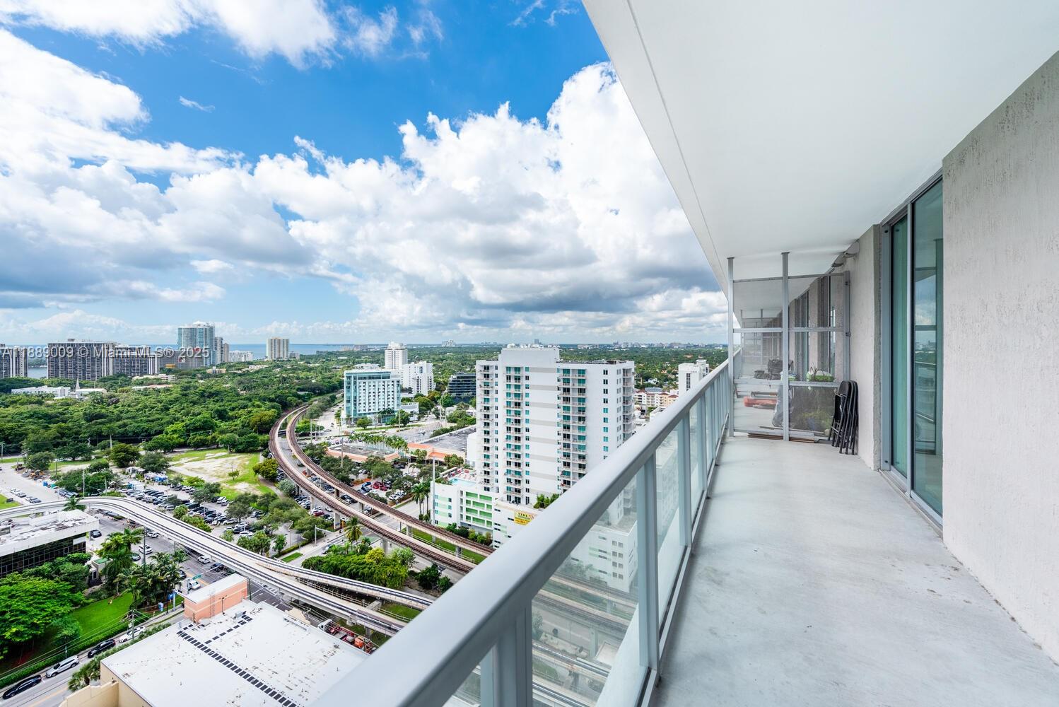 79 SW 12th St 2605-S