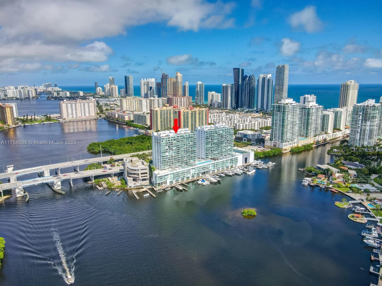 400 SUNNY ISLES MARINA - Land