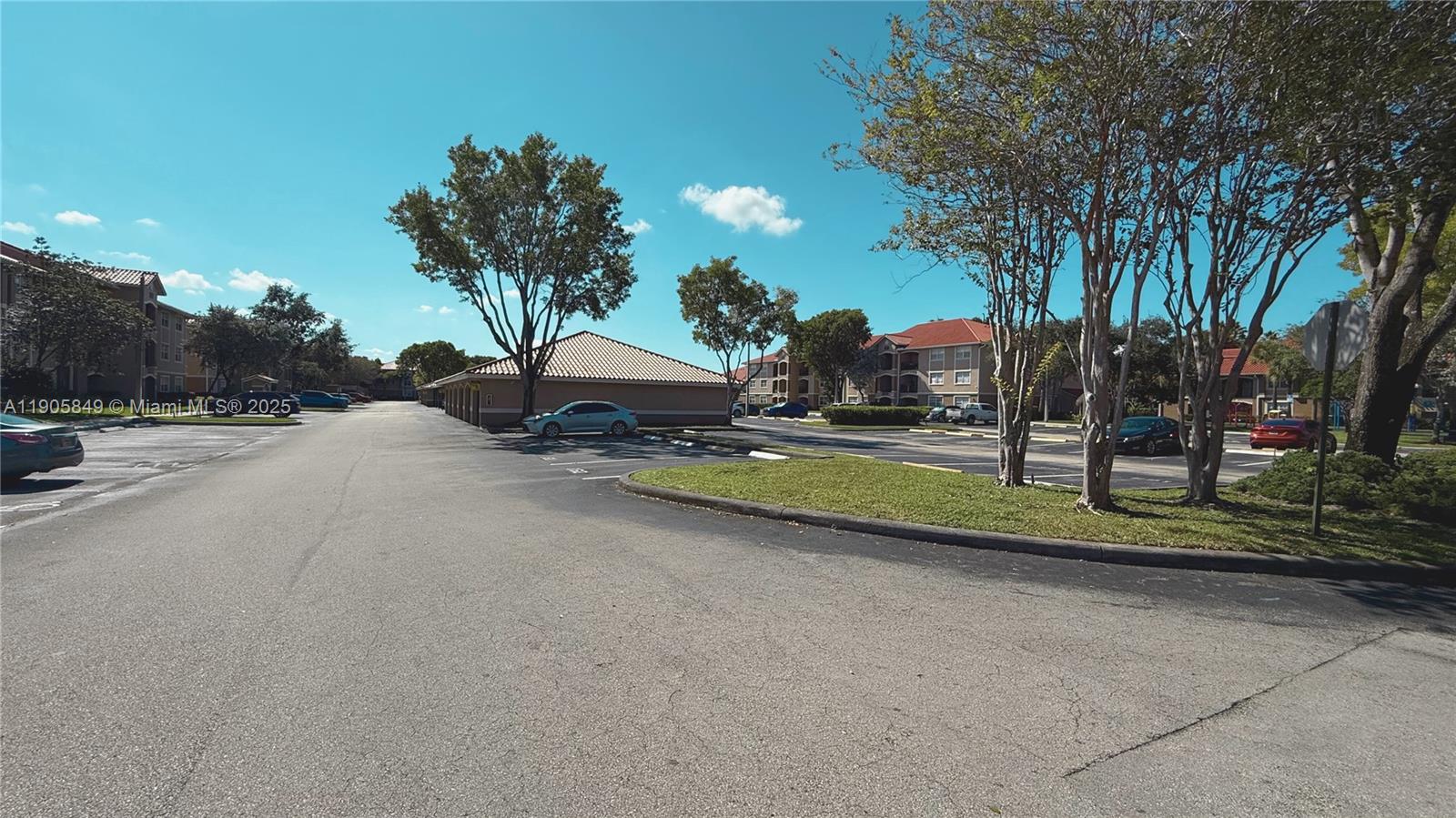 MARQUESA CONDO - Residential