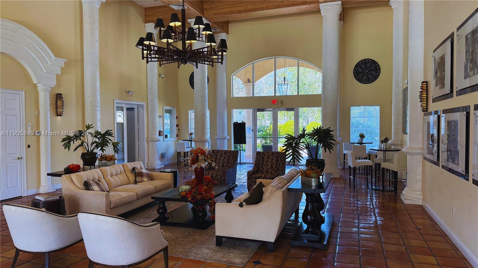 MARQUESA CONDO - Residential