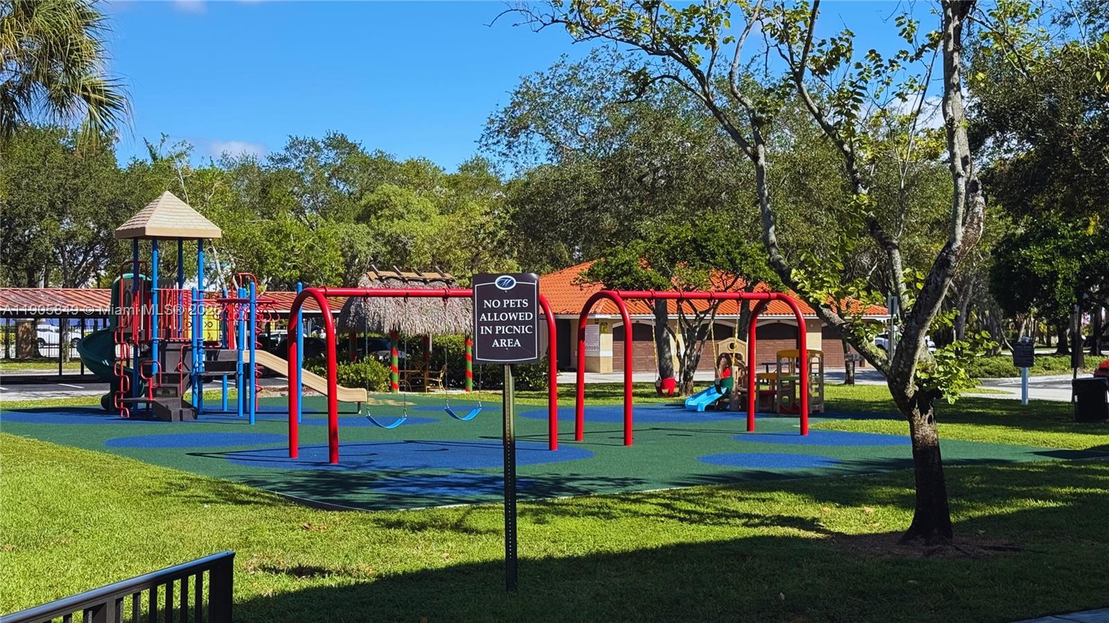 MARQUESA CONDO - Residential