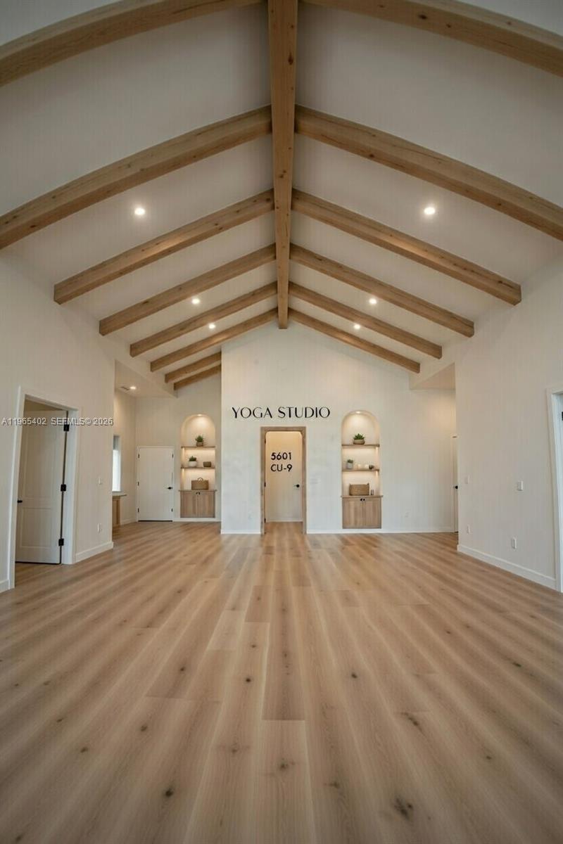 5601 Collins Ave CU-9