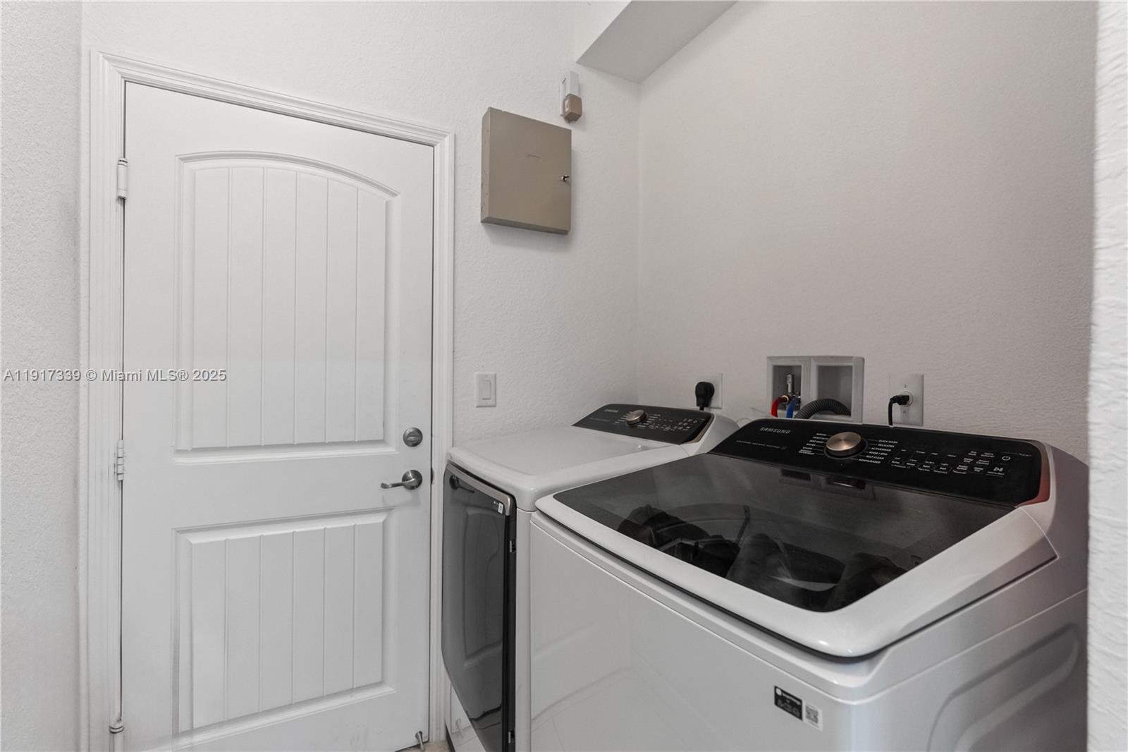 GLENWOOD PARK ESTATES - Residential