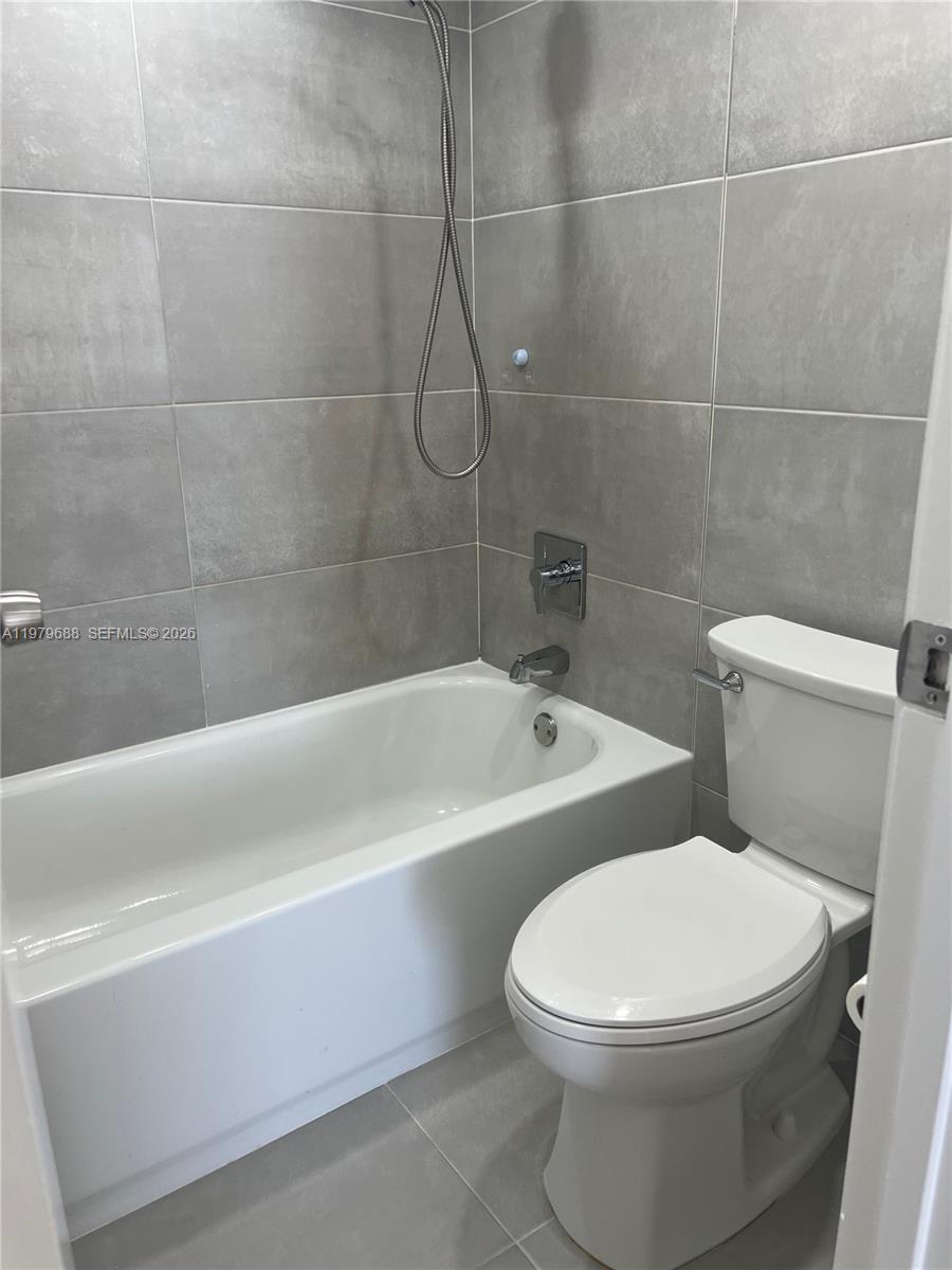 CORONADO CONDO- TOWER II - Residential Lease