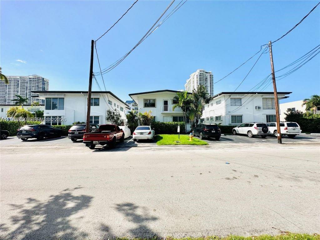 EASTERN SHORES 2ND ADDN - Residential