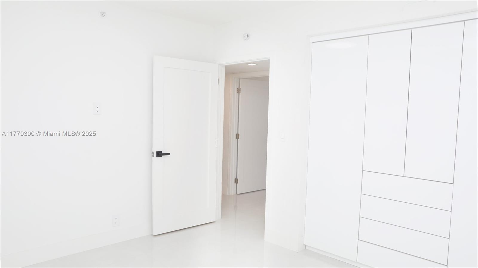 TURNBERRY ISLE - Residential