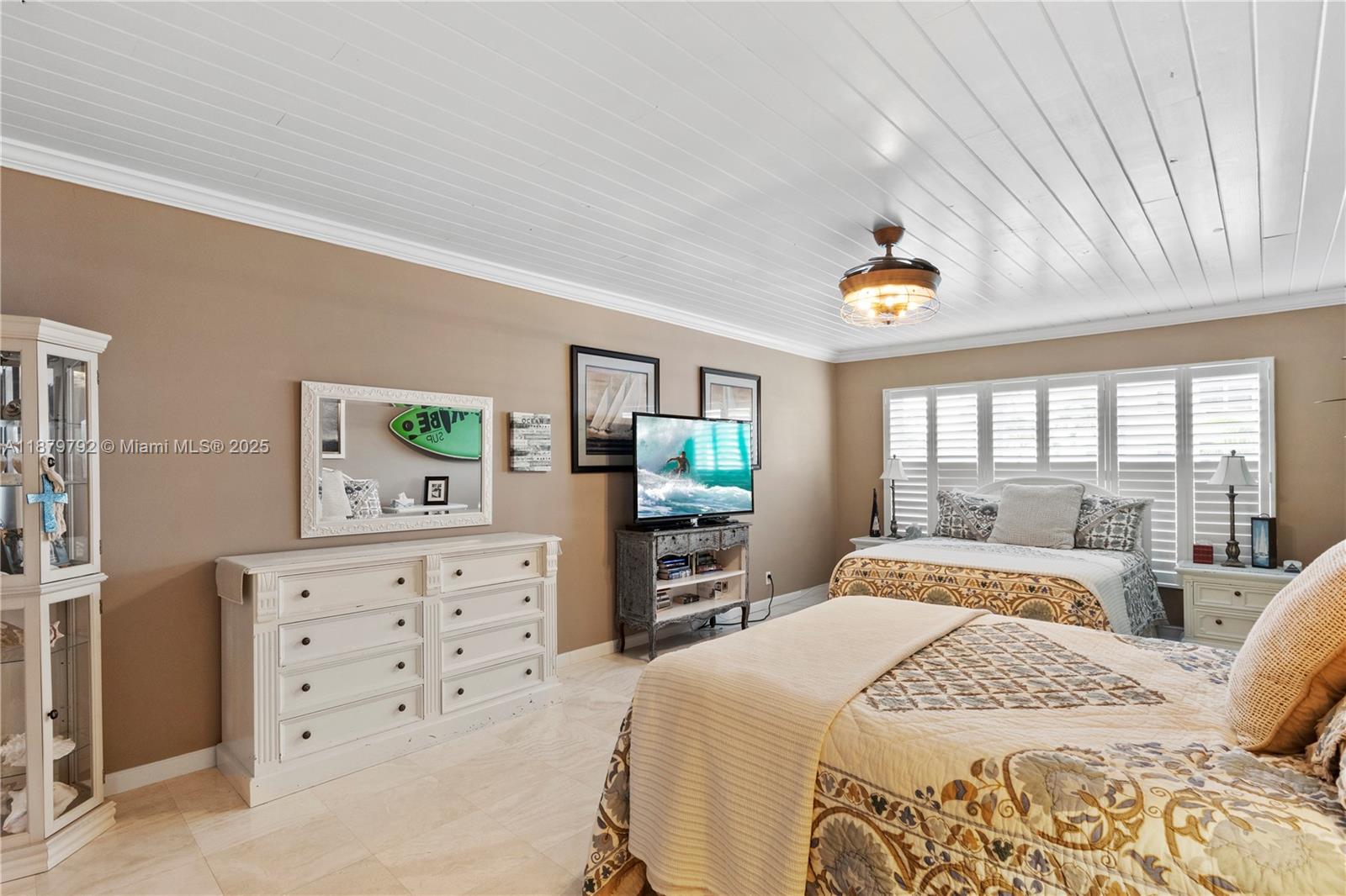 RIVIERA CONDO - Residential Lease