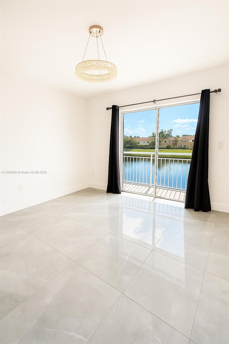 LE CLUB AT OLD CUTLER CON - Residential Lease