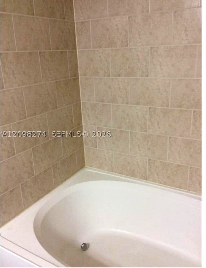 15689 SW 106th Ln 705, Miami, FL, 33196/$310,000 2 15689 SW 106th Ln 705