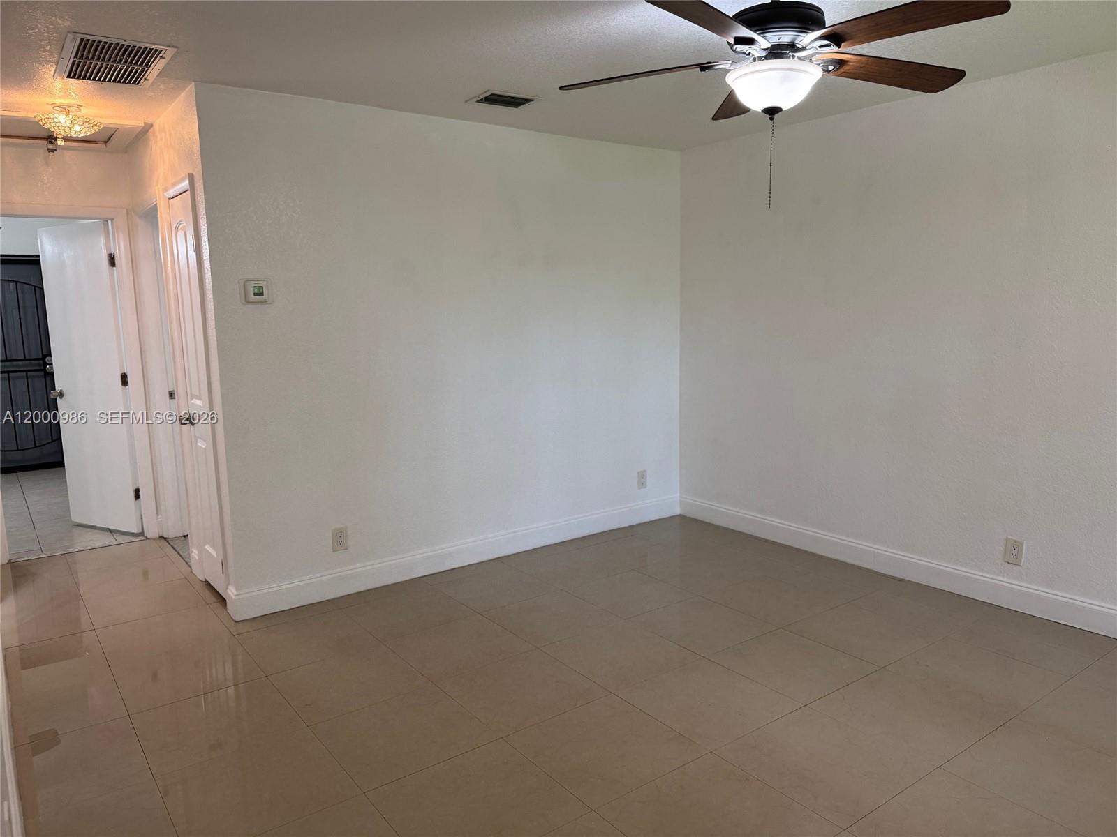 SUNSHINE VILLAS - Residential Lease